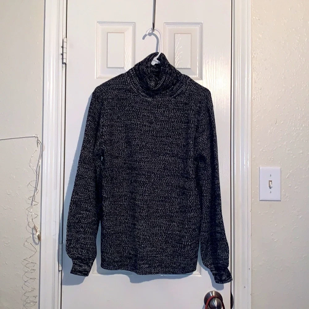 Cozy knit turtleneck sweater - Picture 3 of 6